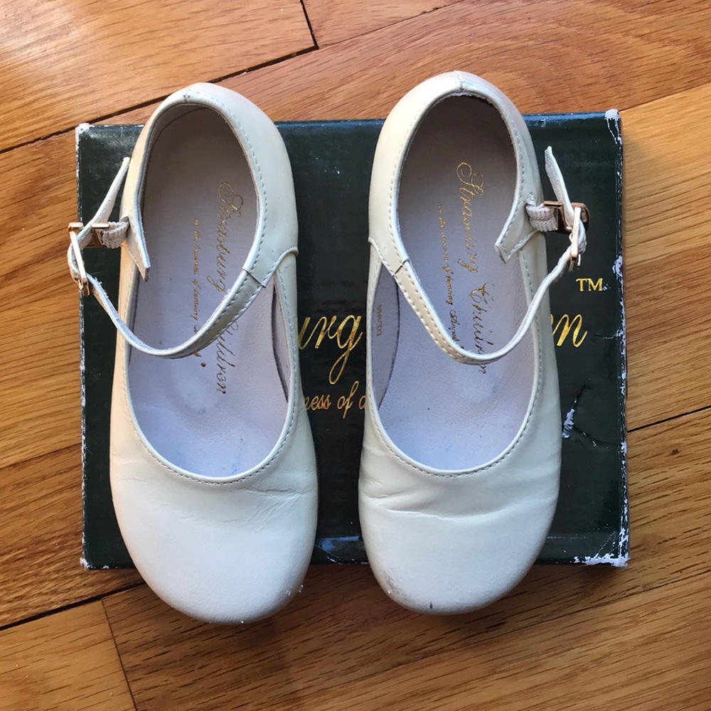 Toddler girls patent leather mary jane shoes